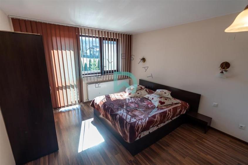 Casă individuală cu 6 camere cu Teren 1700 Mp în Timișu de Sus