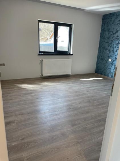 Casă individuală cu 4 camere cu Teren 380 Mp în Hemeiuș