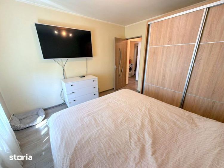 Apartament cu 3 camere decomandat în Mioriței