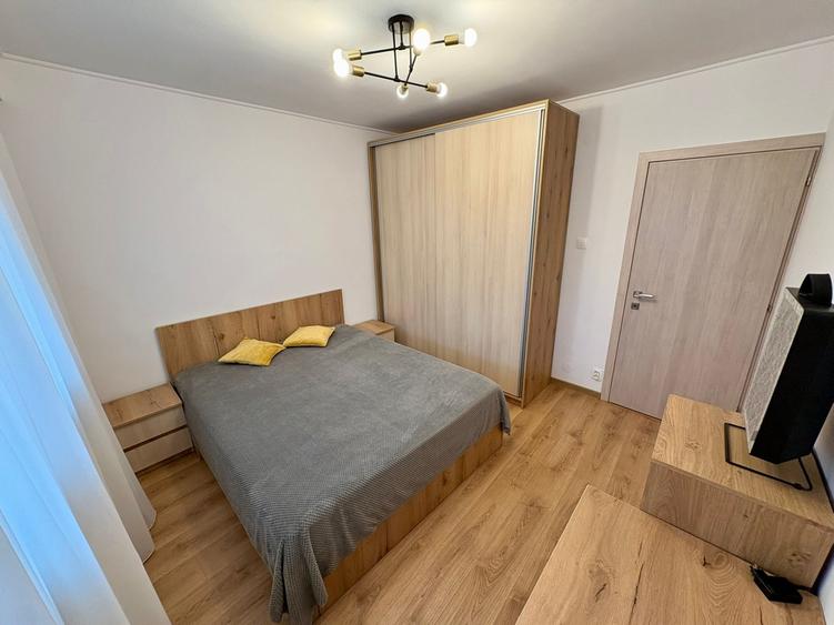 Apartament cu 3 camere decomandat, mobilat în Lujerului