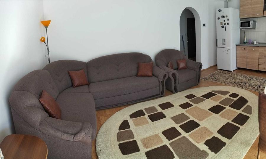 Apartament cu 2 camere semidecomandat în Florești