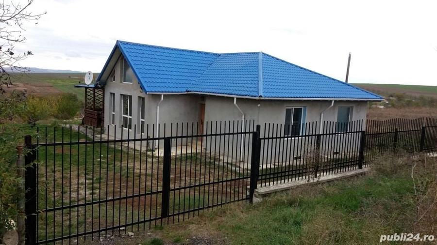 Casă cu 3 camere în Cataloi