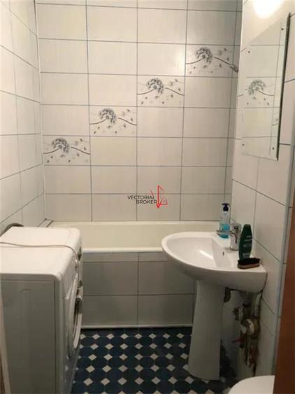 Apartament cu 3 camere decomandat în Doamna Ghica