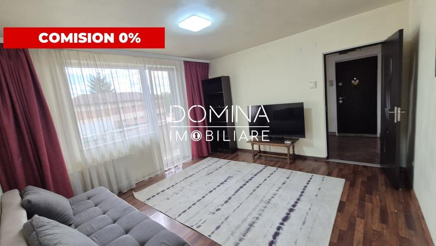 Apartament cu 3 camere semidecomandat, mobilat în 1 Mai