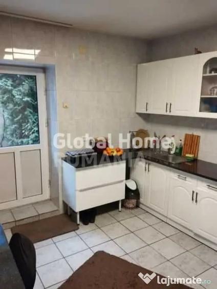 Casă cu 7 camere cu Teren 200 Mp în Splaiul Unirii