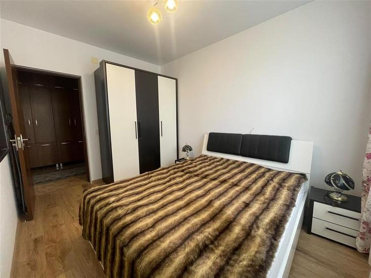 Apartament cu 3 camere decomandat în Iosia
