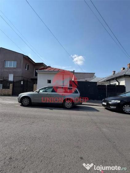 Casă cu 3 camere cu Teren 107 Mp în Delfinariu