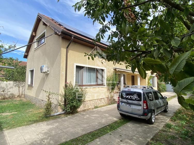 Casă individuală cu 4 camere cu Canalizare în Liebling