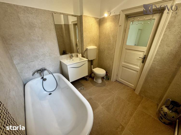 Apartament cu 4 camere decomandat în Eminescu