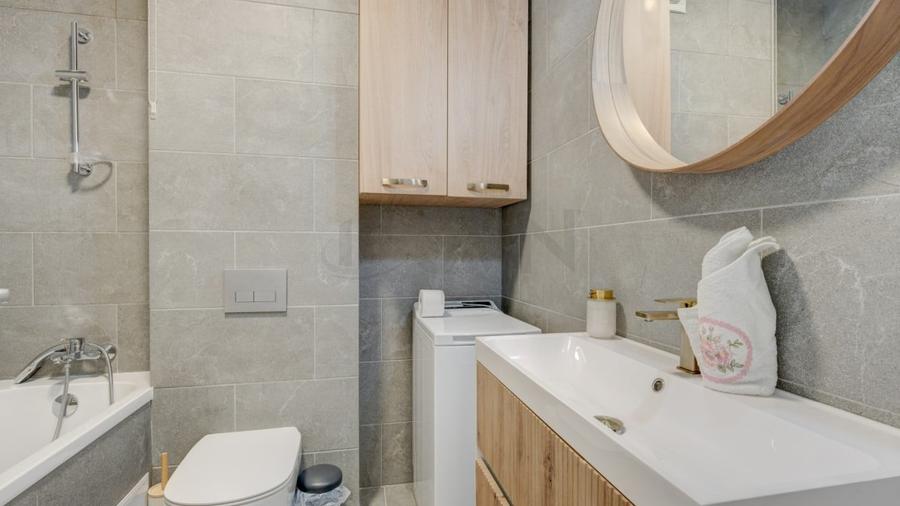 Apartament cu 3 camere decomandat, mobilat în Bucureștii Noi