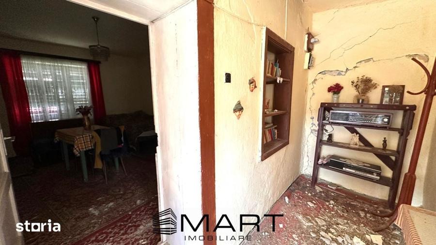 Casă cu 2 camere cu Teren 660 Mp în Axente Sever