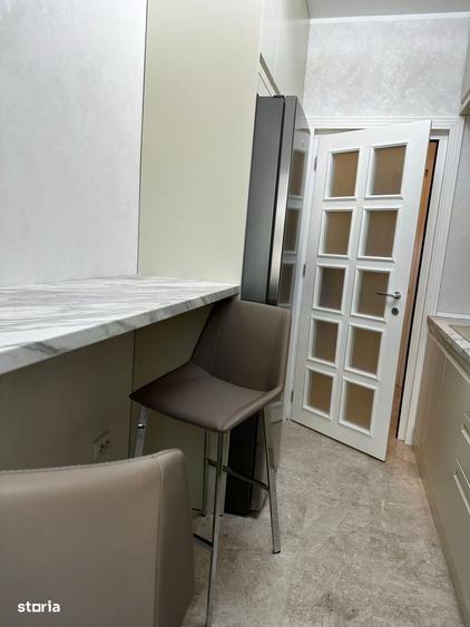 Apartament cu 3 camere decomandat în Breazu