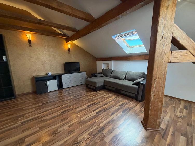 Apartament cu 2 camere semidecomandat în P-ța Unirii