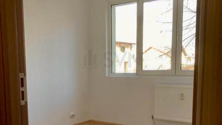 Apartament cu 2 camere semidecomandat în 1 Mai