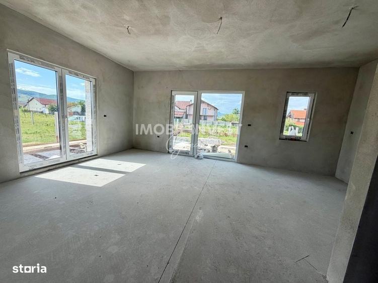 Casă cu 3 camere în Central