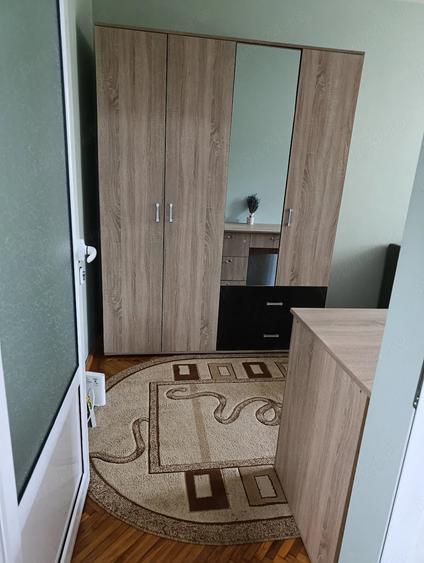 Apartament de inchiriat, decomandat, cu 3 camere - 1
