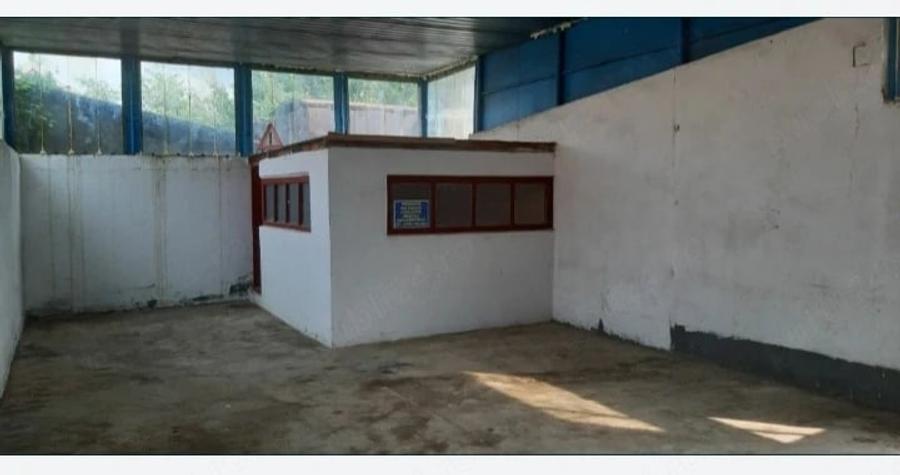 Spațiu comercial, de 100 mp, în Central