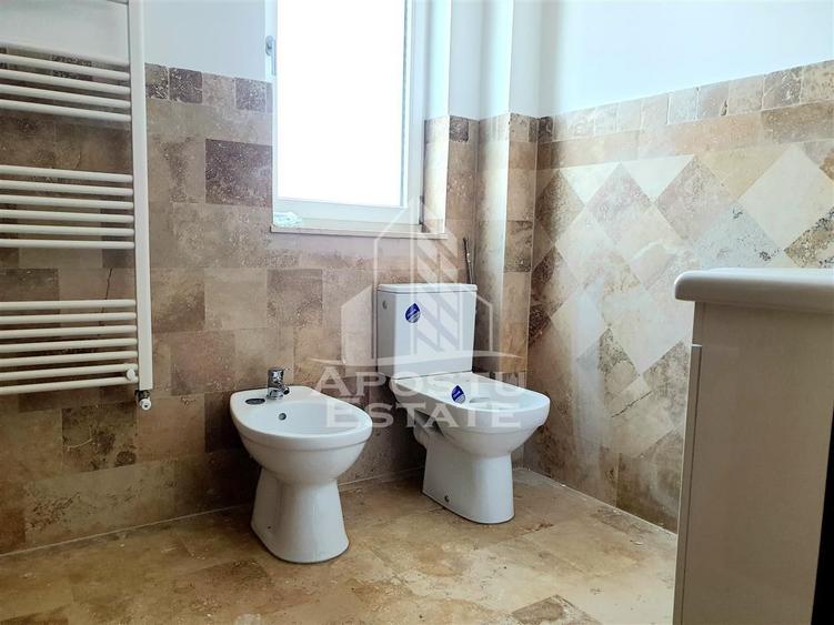 Casă individuală cu 4 camere cu Canalizare în Giroc
