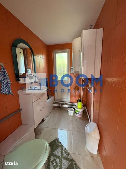 Casă cu 3 camere cu Teren 370 Mp în Central