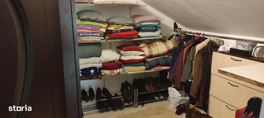 Casă cu 4 camere cu Teren 250 Mp în Valu lui Traian