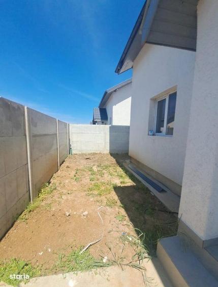 Casă cu 4 camere în Vârteju