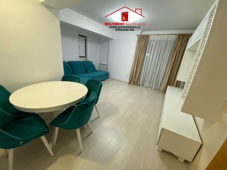 Apartament cu 3 camere decomandat, mobilat în Central
