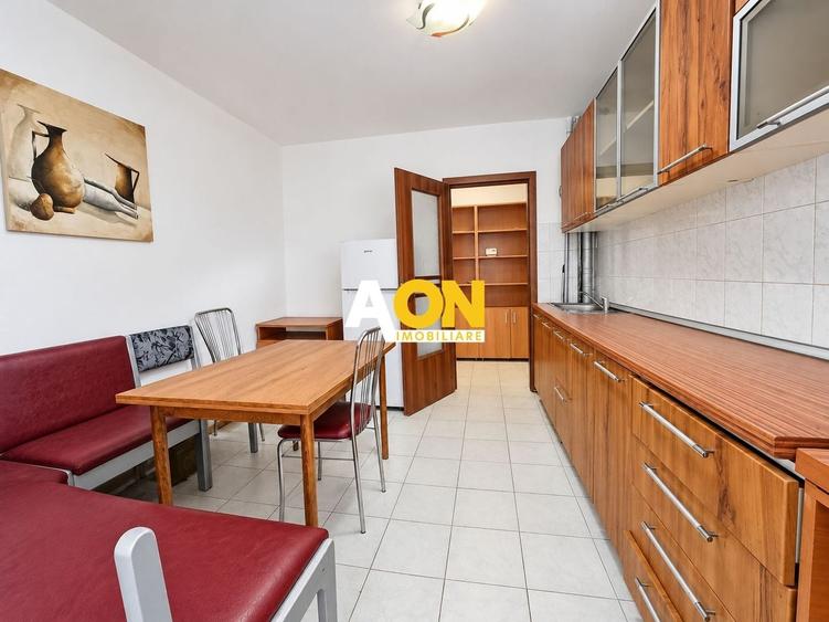 Apartament cu 2 camere decomandat, mobilat în Cetate