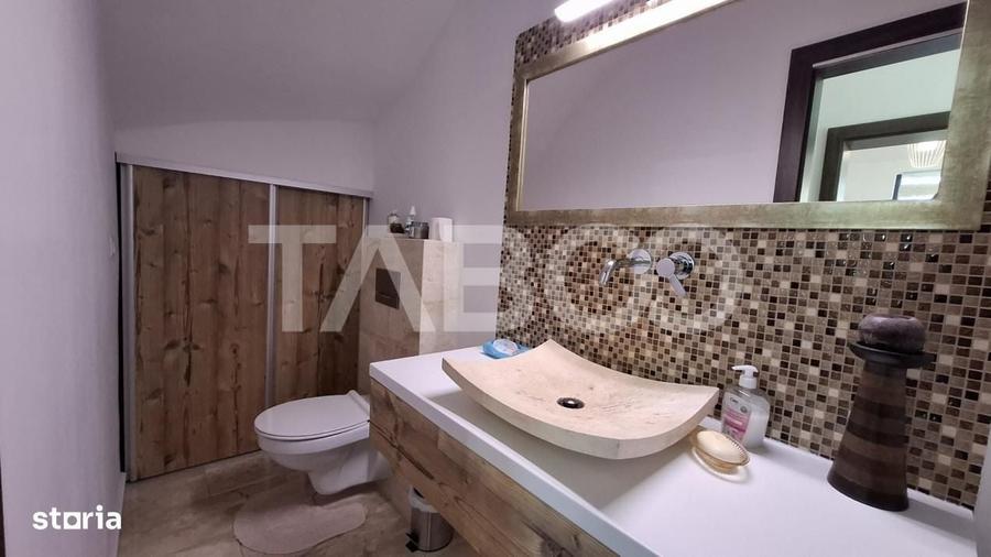 Casă cu 4 camere decomandat cu Teren 375 Mp în Central
