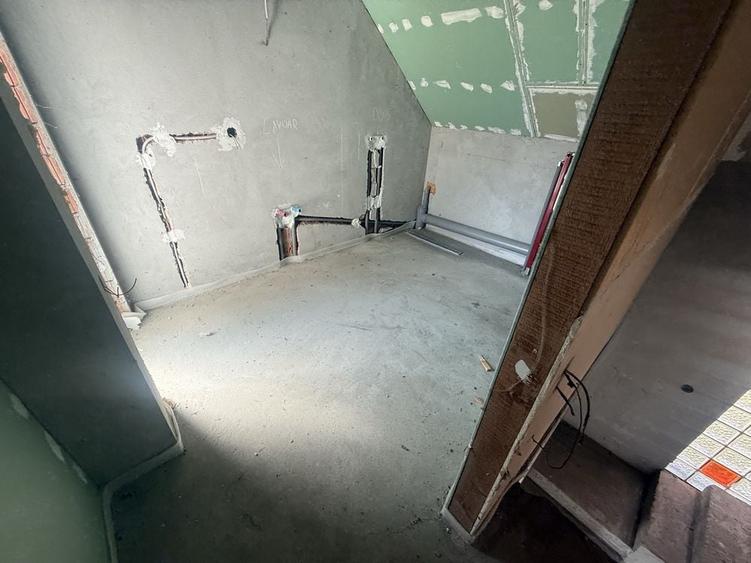 Casă cu 3 camere în Sâncraiu de Mureș