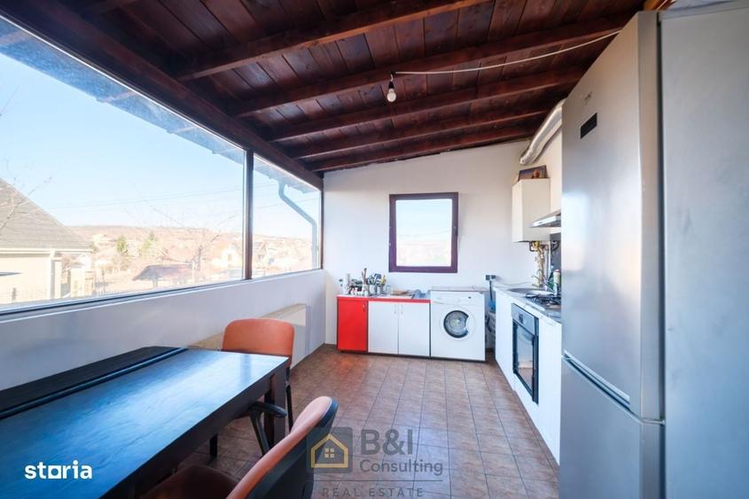 Apartament cu 4 camere în Bucium