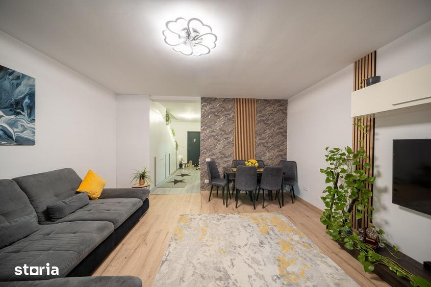 Casă cu 5 camere decomandat cu Teren 60 Mp în Central