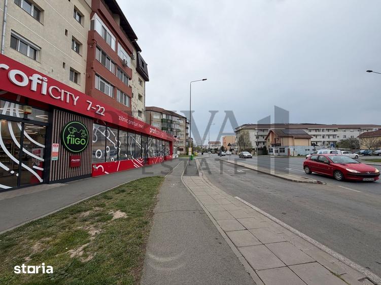Apartament cu 3 camere, mobilat în Soarelui