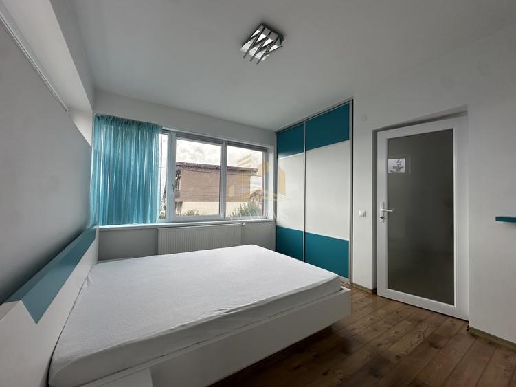 Duplex cu 4 camere cu Canalizare în Europa