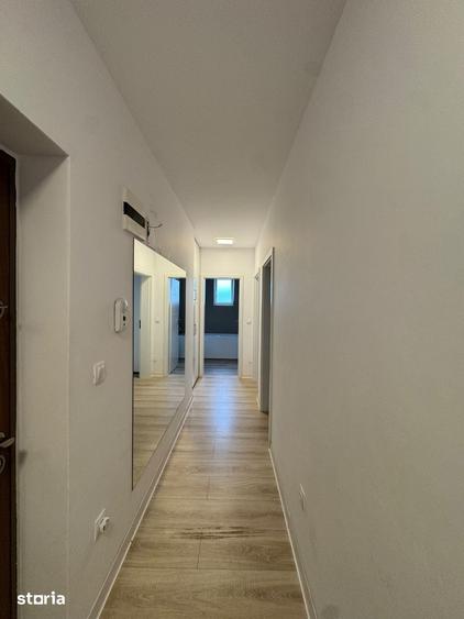 Apartament cu 3 camere decomandat în Est