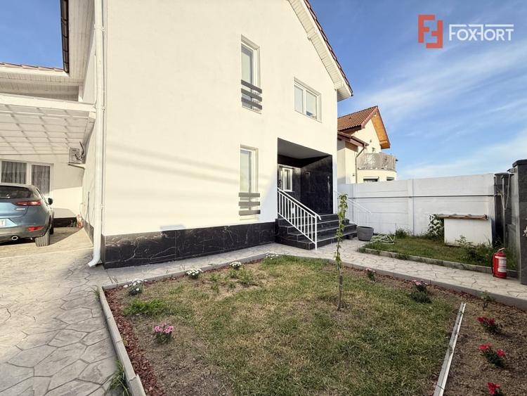 Casă individuală cu 4 camere cu Canalizare în Săcălaz