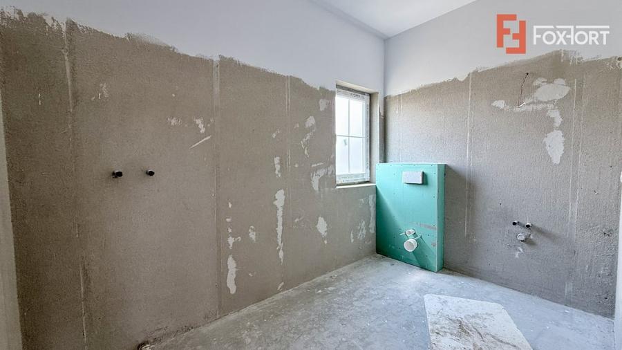Duplex cu 5 camere cu Canalizare în Moșnița Veche