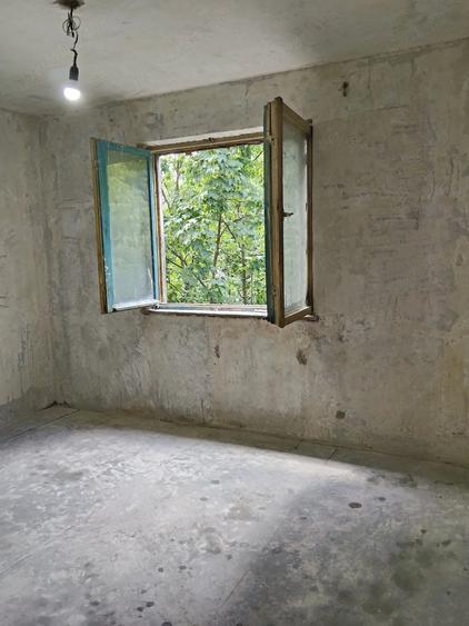 Apartament cu 2 camere semidecomandat în Prelungirea Ferentari