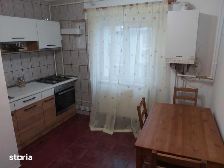 Apartament cu 2 camere, mobilat în Central
