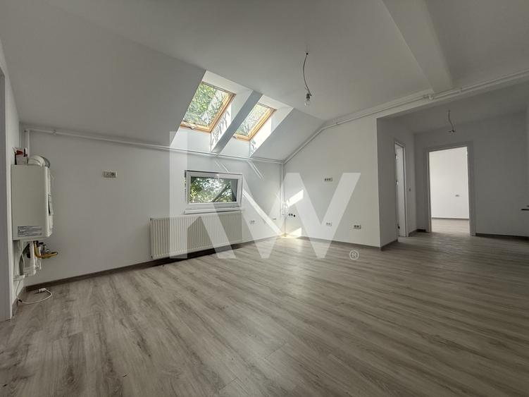 Apartament cu 3 camere semidecomandat în Stupini