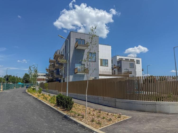 Apartament cu 2 camere semidecomandat în Sisești