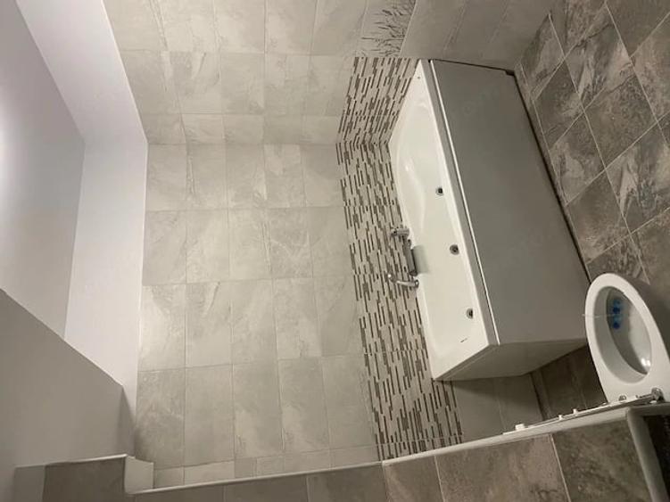 Apartament cu 3 camere decomandat în Dumbrăvița