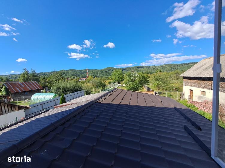 Casă cu 5 camere cu Teren 1302 Mp în Schitu Golești