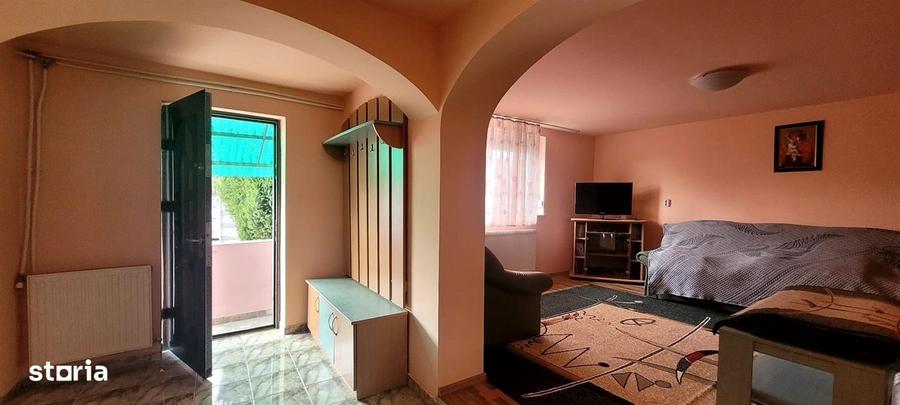 Casă cu 4 camere în Felcheriu