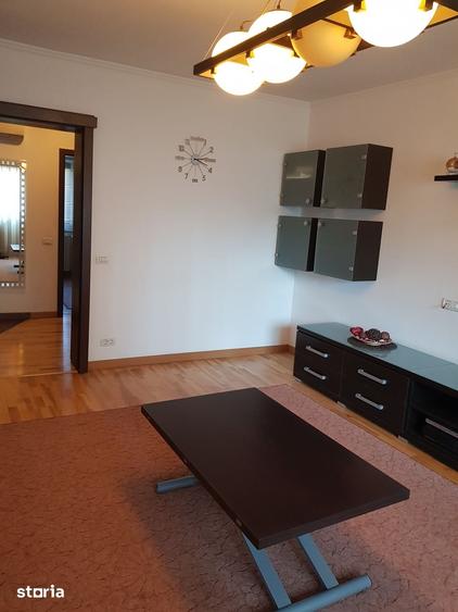 Apartament cu 3 camere, mobilat în Rahova