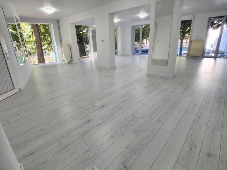 Birou, de 90 mp, în P-ța Unirii