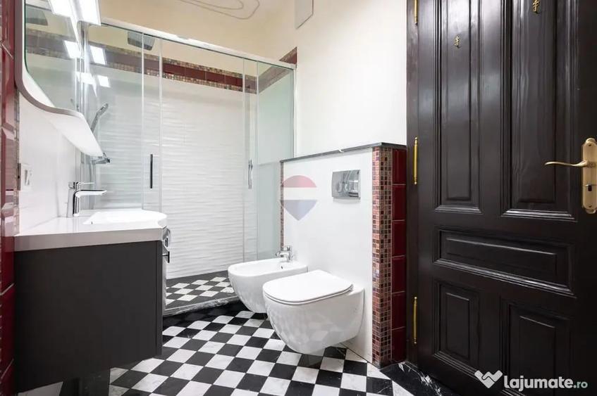 Apartament cu 3 camere decomandat în Centrul Istoric