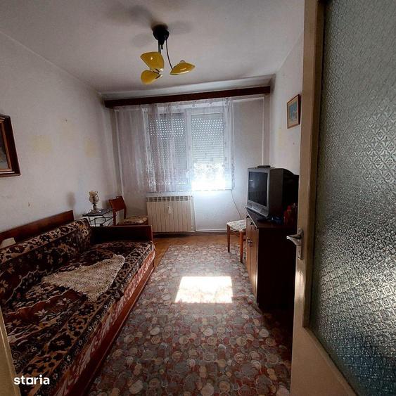 Apartament cu 3 camere în Micro 17