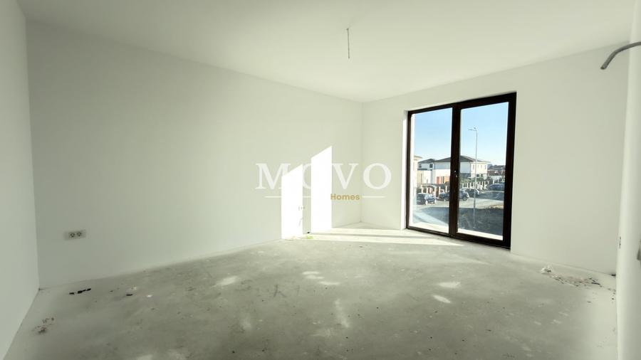 Duplex cu 4 camere cu Canalizare în Moșnița Nouă