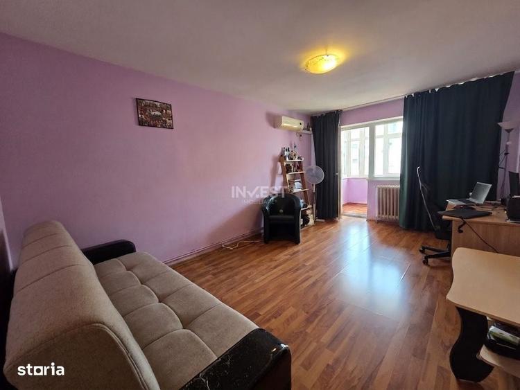Apartament cu 3 camere decomandat în Alexandru cel Bun
