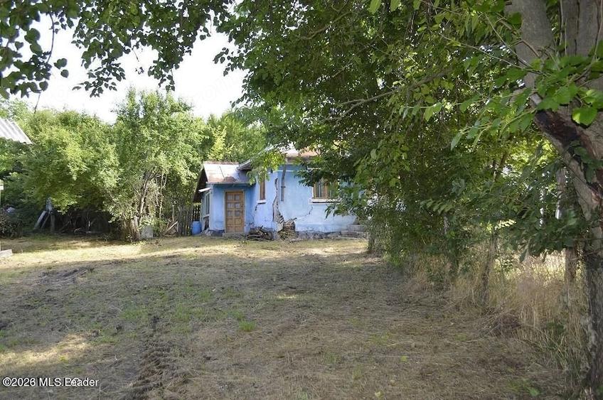 Teren de 4700 mp, în Chirițești (Suseni)